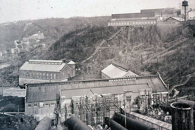 La centrale de Shawinigan-1 et les deux centrales  de la Northern Aluminium sont en production