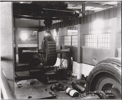 Using a gantry to install the rotor in the No 1 generator at the Shawinigan-2 generating station